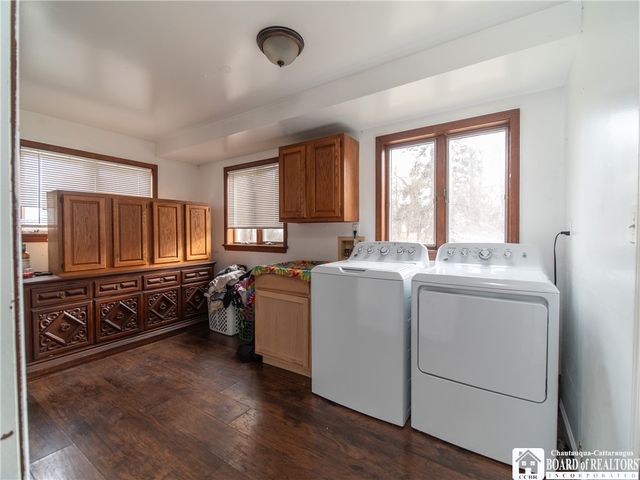 35 Crooked Brook Drive, Dunkirk, NY 14048