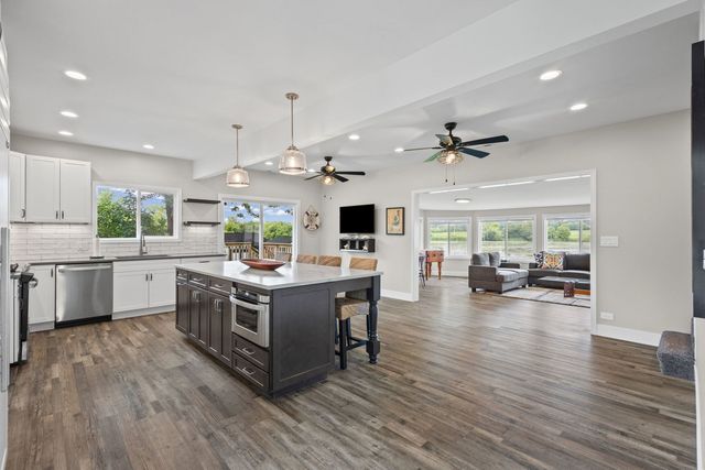40913 N Park Avenue, Antioch, IL 60002
