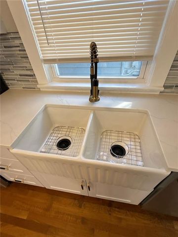 3811 College Avenue, Kansas City, MO 64128