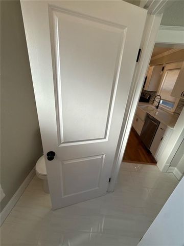 3811 College Avenue, Kansas City, MO 64128