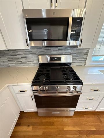 3811 College Avenue, Kansas City, MO 64128