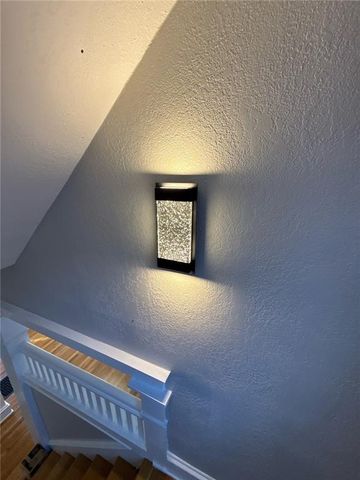 3811 College Avenue, Kansas City, MO 64128