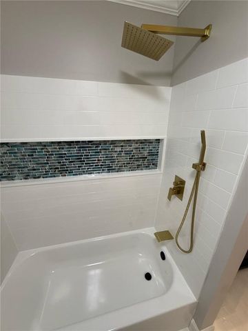 3811 College Avenue, Kansas City, MO 64128