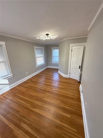 3811 College Avenue, Kansas City, MO 64128