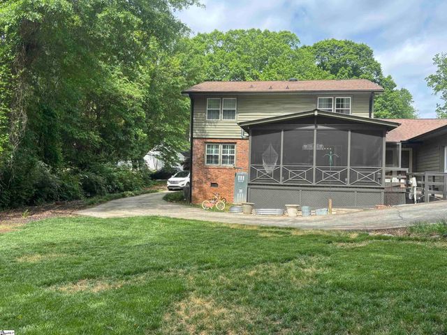 211 Pebble Creek Drive, Taylors, SC 29687