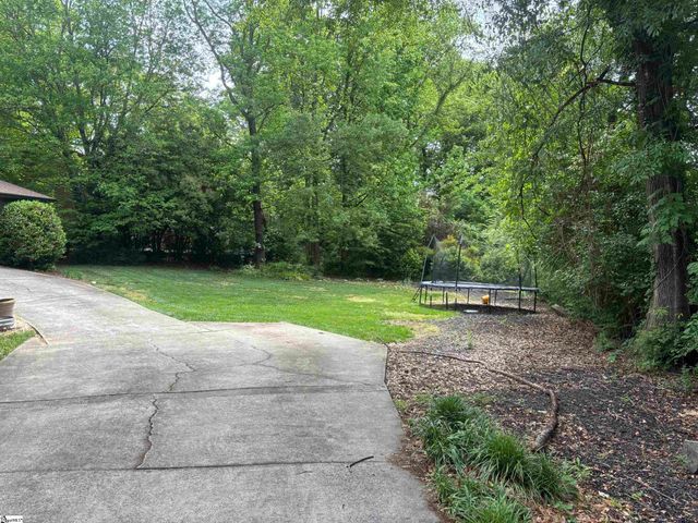 211 Pebble Creek Drive, Taylors, SC 29687