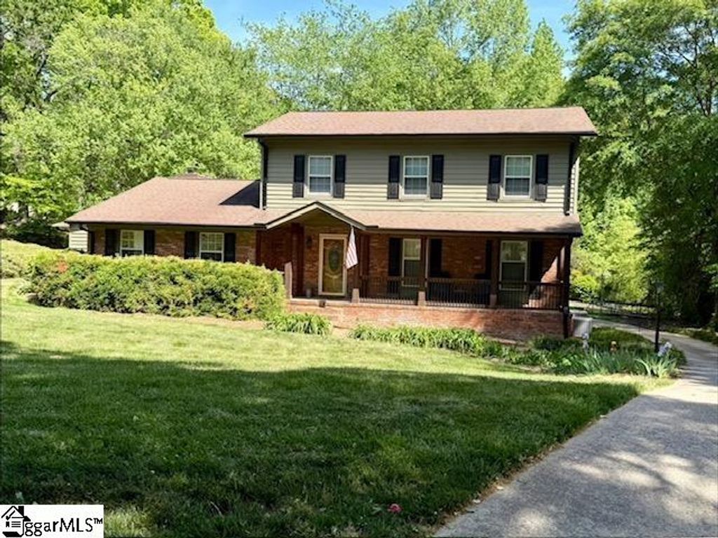 211 Pebble Creek Drive, Taylors, SC 29687