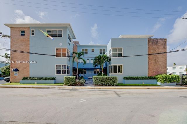 326 Harrison St 106A, Hollywood, FL 33019