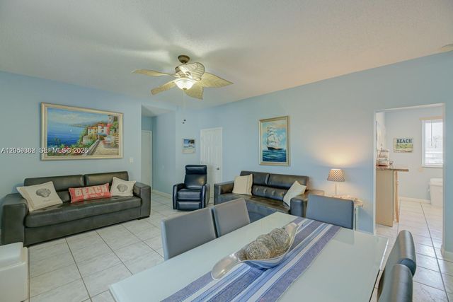 326 Harrison St 106A, Hollywood, FL 33019