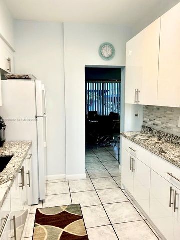 326 Harrison St 106A, Hollywood, FL 33019