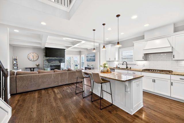 127 Waters Hill Cir, Lebanon, TN 37087