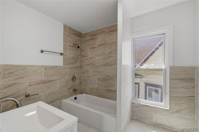 119 Edna Place, Buffalo, NY 14209