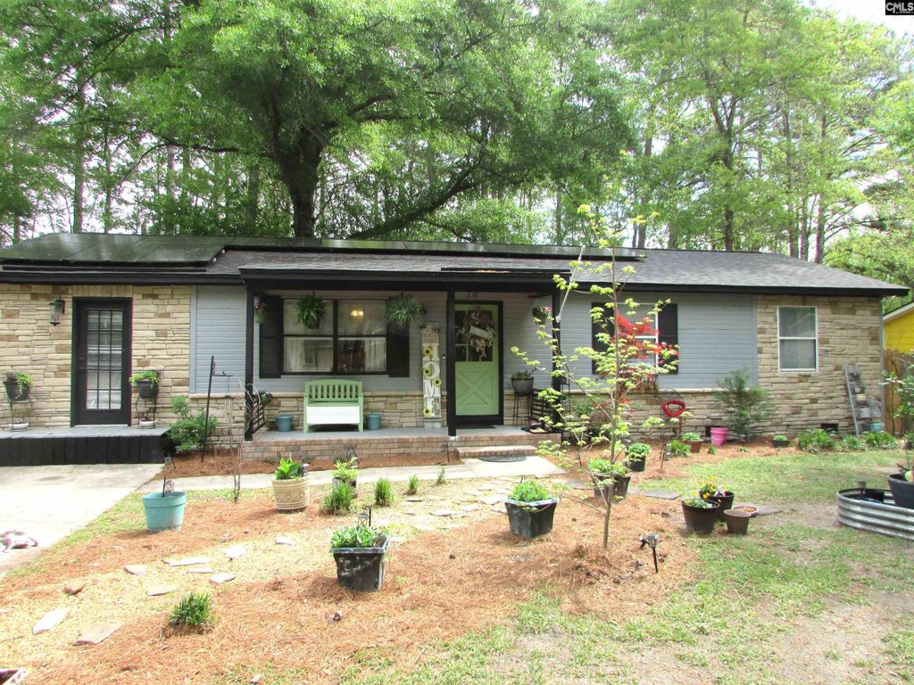 14 Yashica Court, West Columbia, SC 29172