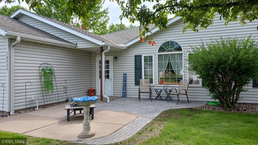 10933 57th Street NE, Albertville, MN 55301