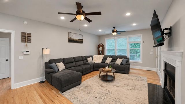 5537 Lachapelle Bend, North Charleston, SC 29418