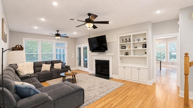 5537 Lachapelle Bend, North Charleston, SC 29418