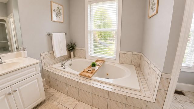 5537 Lachapelle Bend, North Charleston, SC 29418