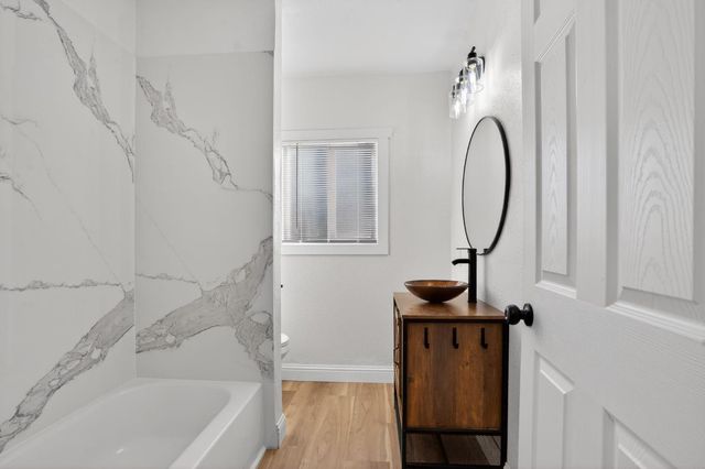 1620 E Harding Way, Stockton, CA 95205