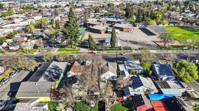 1620 E Harding Way, Stockton, CA 95205