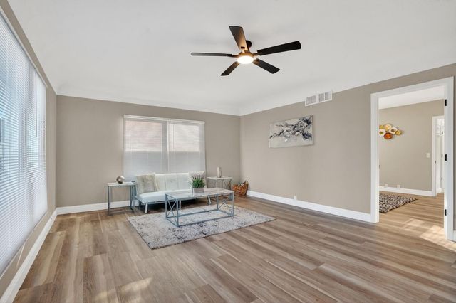 1620 E Harding Way, Stockton, CA 95205