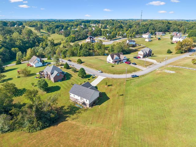 164 Lena Loop, Burns, TN 37029