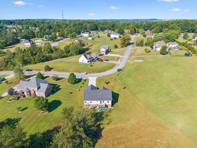 164 Lena Loop, Burns, TN 37029