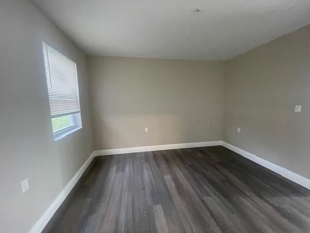 4393 Windsor Avenue 18, West Palm Beach, FL 33407