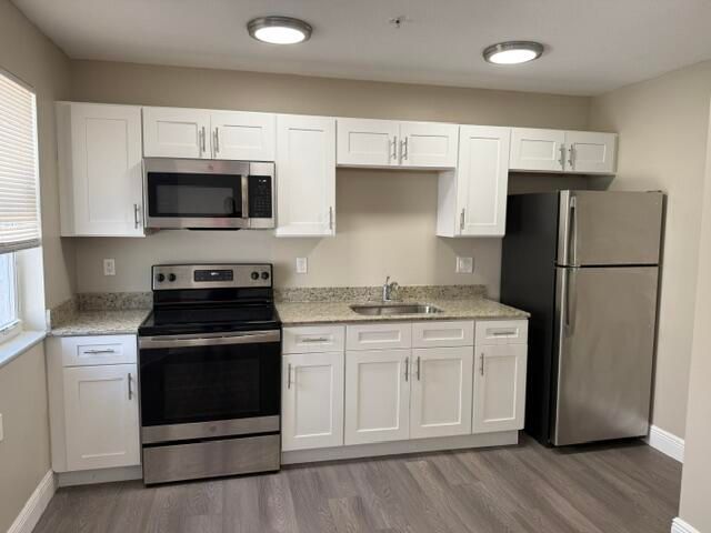4393 Windsor Avenue 18, West Palm Beach, FL 33407