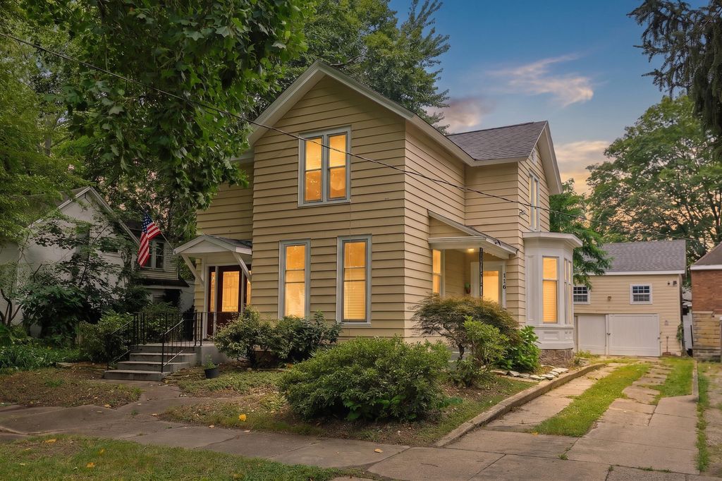 116 S 4th Street, Niles, MI 49120