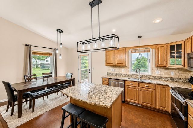 109 French Court, Roberts, WI 54023