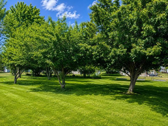 109 French Court, Roberts, WI 54023