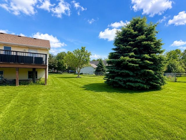 109 French Court, Roberts, WI 54023