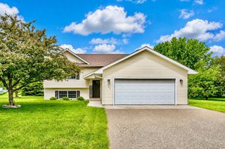 109 French Court, Roberts, WI 54023
