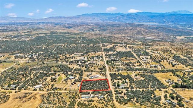 0 Sesame Rd, Oak Hills, CA 92344