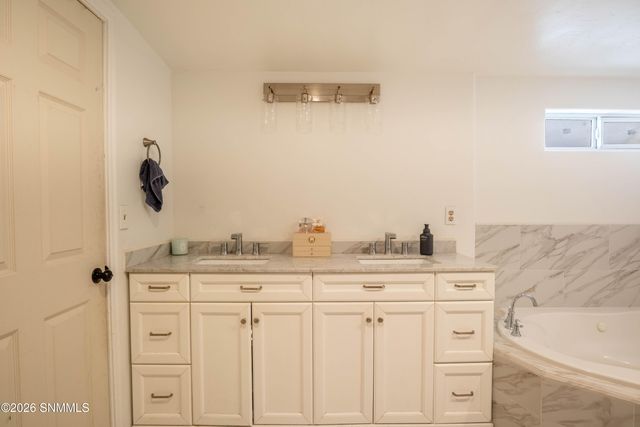 1503 Sacramento Street, Las Cruces, NM 88001