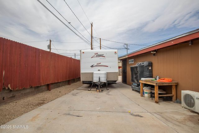 1503 Sacramento Street, Las Cruces, NM 88001
