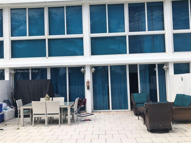 5445 Collins Ave TH2, Miami Beach, FL 33140