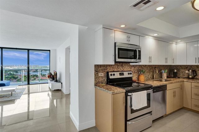 20515 E Country Club Dr 1641, Aventura, FL 33180