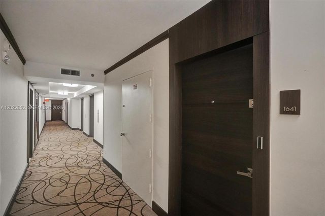 20515 E Country Club Dr 1641, Aventura, FL 33180