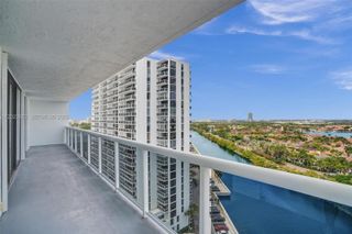 20515 E Country Club Dr 1641, Aventura, FL 33180