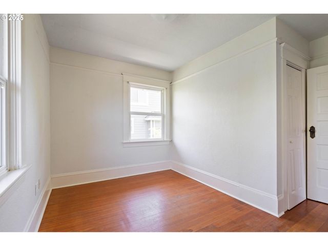 210 Ne ALBERTA St, Portland, OR 97211