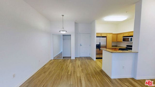 1040 E Glendon Avenue 4152, Los Angeles, CA 90024