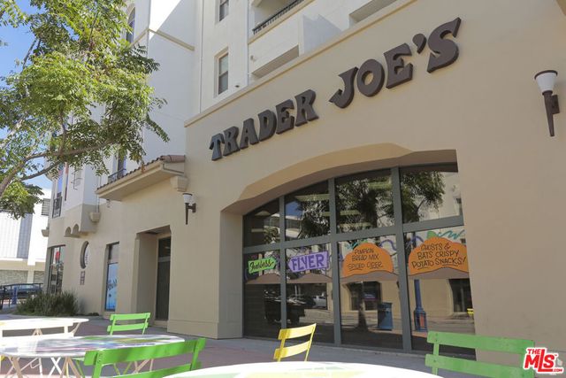 1040 E Glendon Avenue 4152, Los Angeles, CA 90024