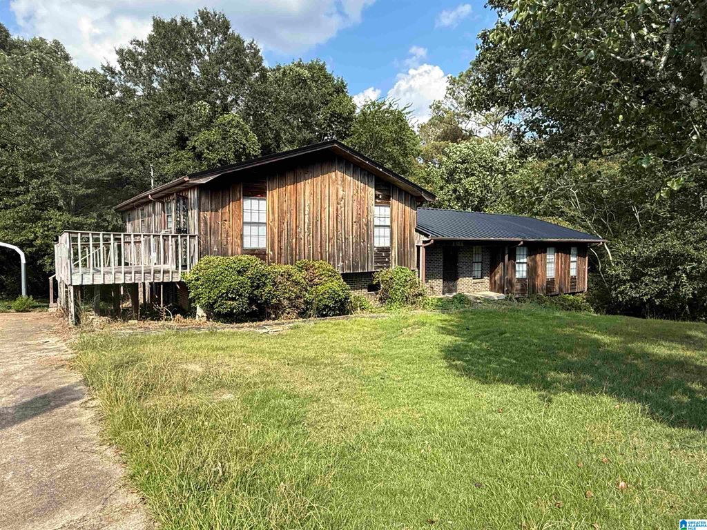111 CREST DRIVE, Dora, AL 35062