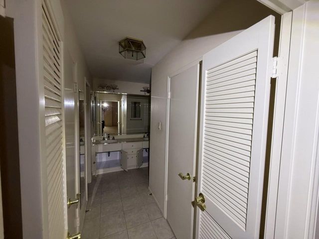 9333 Memorial Drive 412, Houston, TX 77024