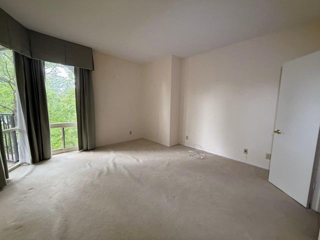 9333 Memorial Drive 412, Houston, TX 77024