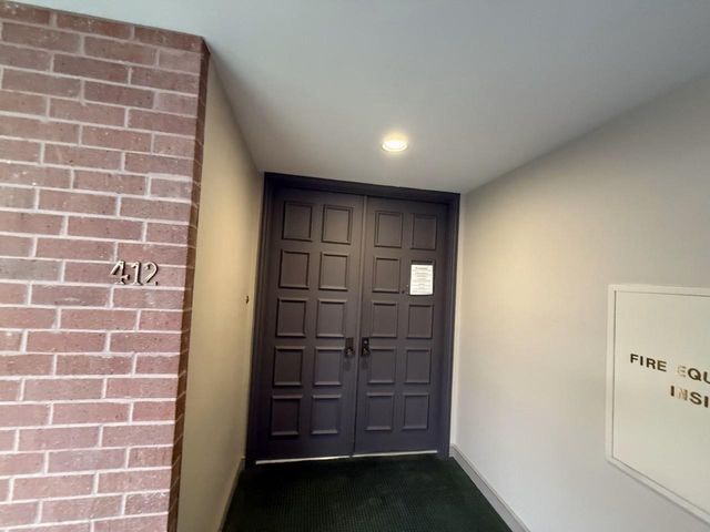 9333 Memorial Drive 412, Houston, TX 77024