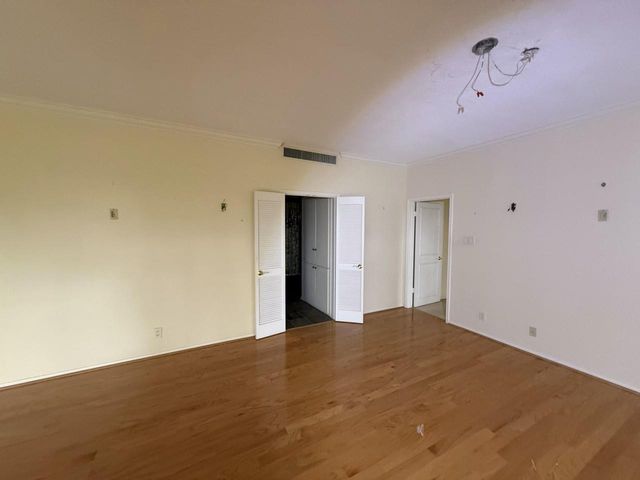 9333 Memorial Drive 412, Houston, TX 77024