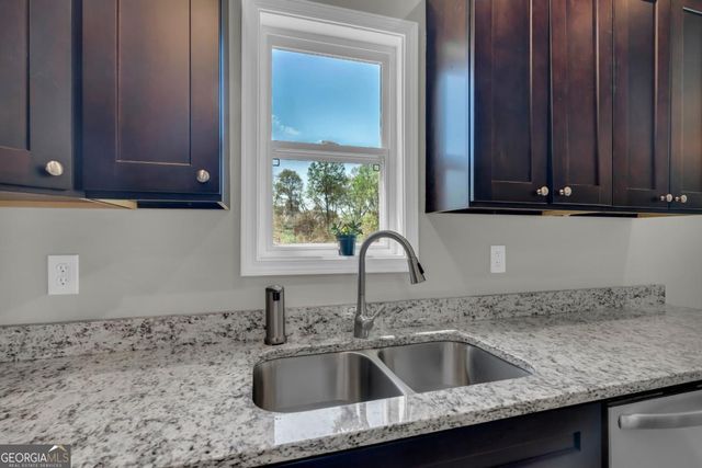 265 Cobb Drive, Royston, GA 30662