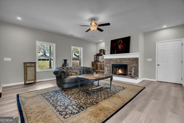 265 Cobb Drive, Royston, GA 30662